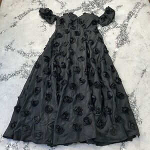 Faeriesty Dress Womens Size 1XL Black Rose Appliqué Off Shoulder Maxi Prom